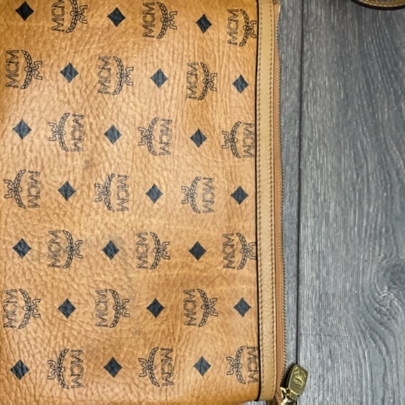 COPY - MCM bag - Picture 3 of 7